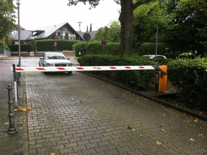 Elektrische Schranke - Bad Homburg Seedammbad - Preiser Technik