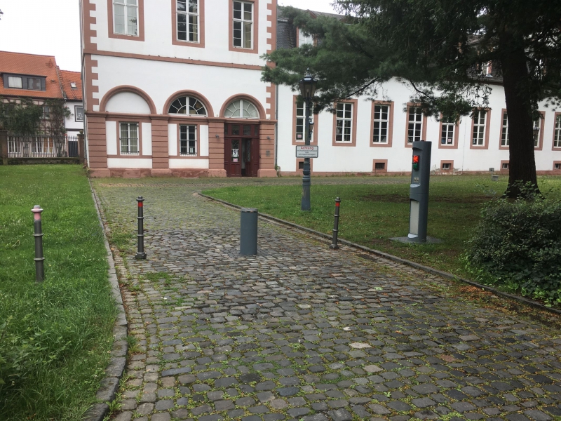 Versenkbarer Poller - Schloss Philippsruhe - Hanau - Preiser Technik