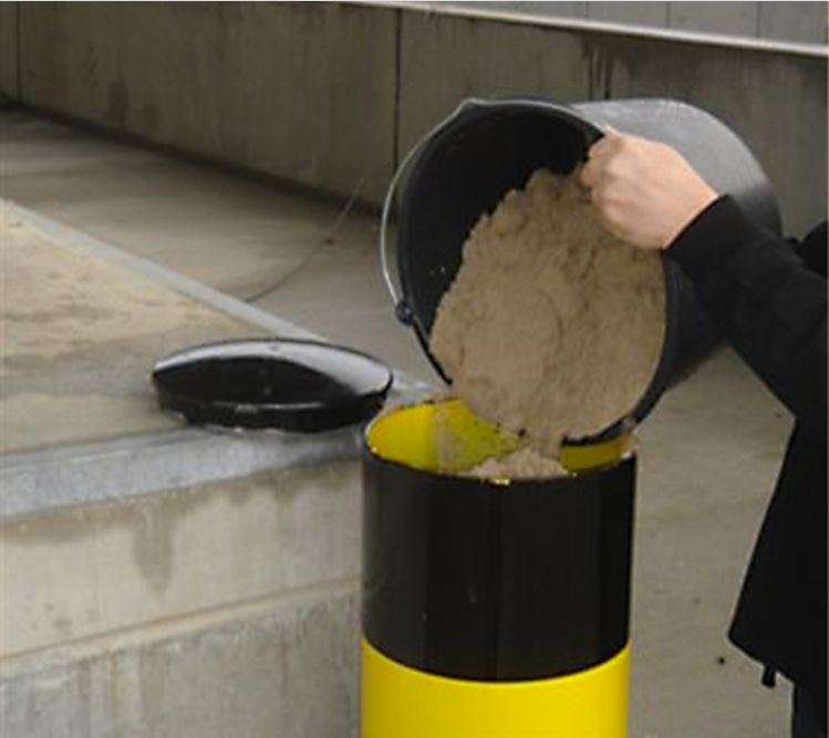 Rammschutzpoller-RSP-XXL-ausfuellbar-mit-Beton-1.jpg