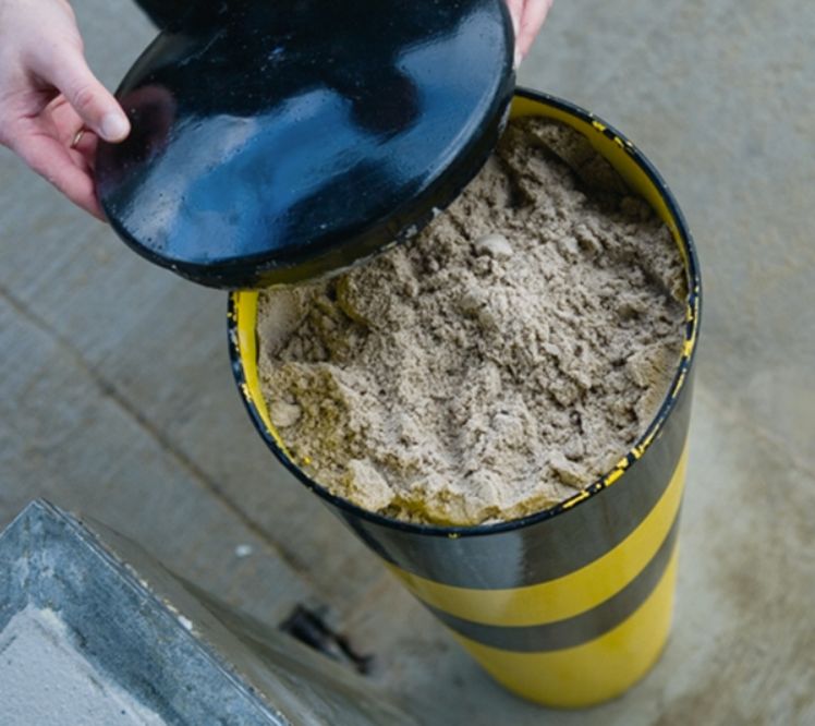 Rammschutzpoller-RSP-XXL-ausfuellbar-mit-Beton-2.jpg